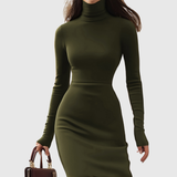 Valeria – Rochie Mulată cu Guler Înalt