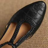 Margareta – Pantofi clasici tip T-strap, cu detaliu împletit